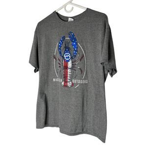 Magellan Outdoors T-shirt in Gray with Lobster Graphici in Red and Blue Size L
